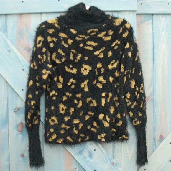 Mohair Sweater Fuzzy Leopard Animal Print Turtleneck Top Size Small Medium - Picture 1 of 6